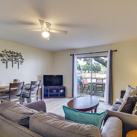 Airy Biloxi Condo With Patio Walk To Beach! エクステリア 写真