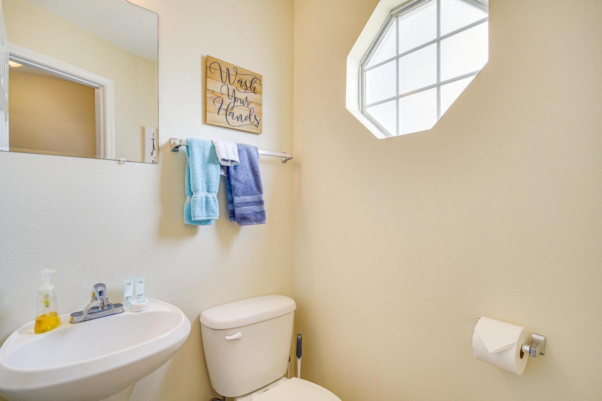 Airy Biloxi Condo With Patio Walk To Beach! エクステリア 写真