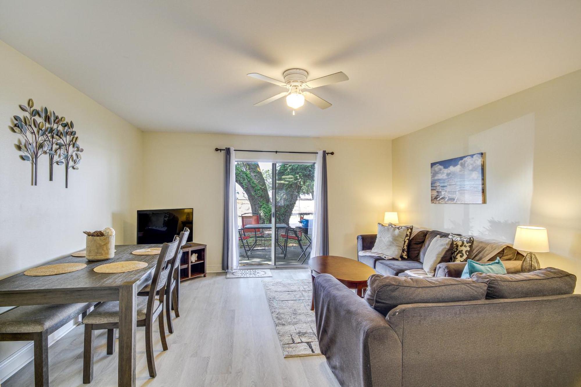 Airy Biloxi Condo With Patio Walk To Beach! エクステリア 写真