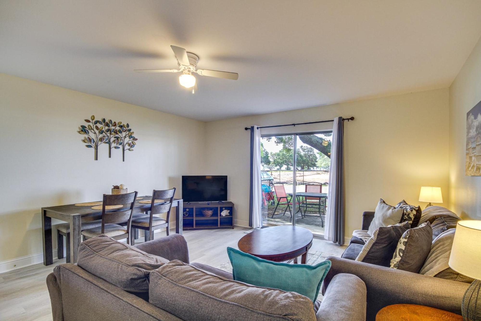Airy Biloxi Condo With Patio Walk To Beach! エクステリア 写真